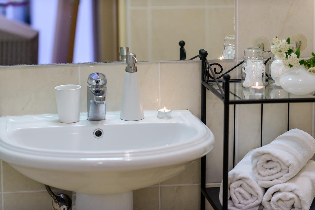 Mirjam'S Charming Apartment ดูบรอฟนิก ภายนอก รูปภาพ
