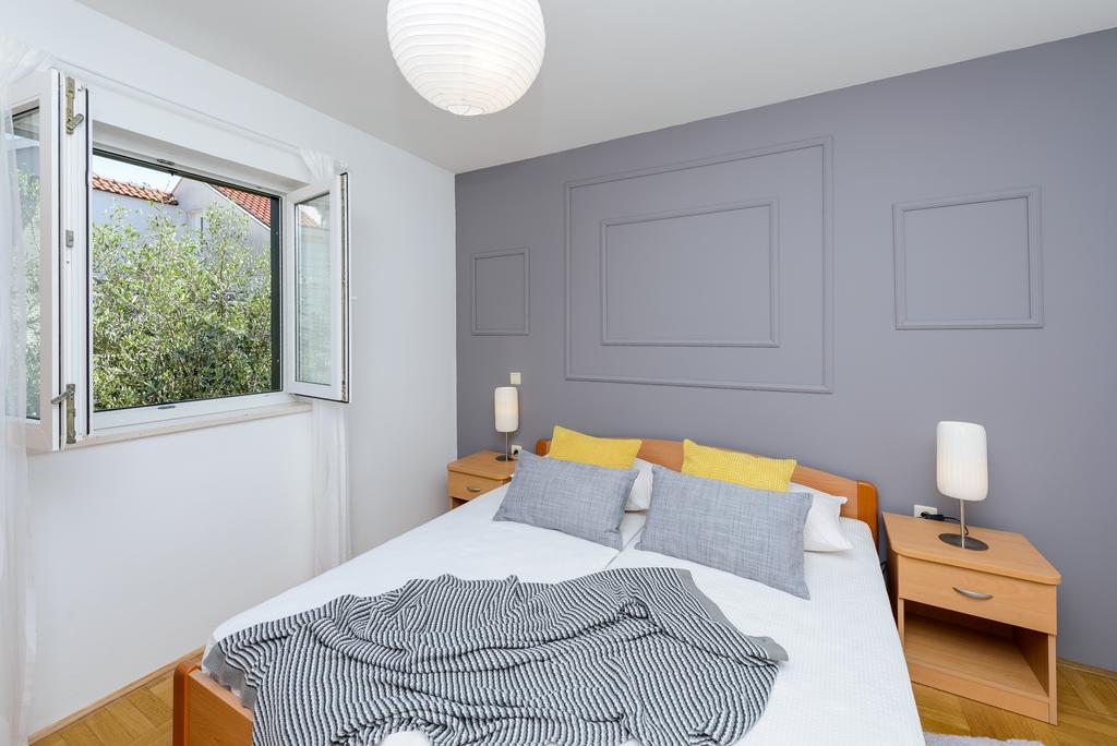 Mirjam'S Charming Apartment ดูบรอฟนิก ภายนอก รูปภาพ