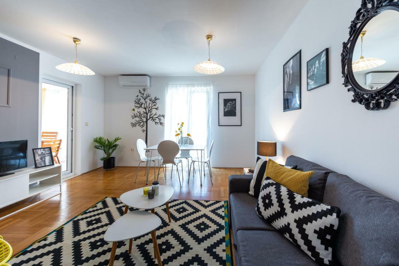 Mirjam'S Charming Apartment ดูบรอฟนิก ภายนอก รูปภาพ